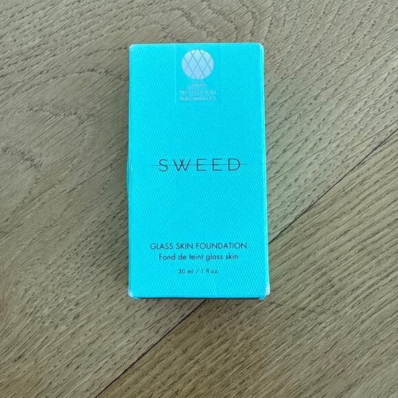Sweed Liquid Foundation Glass Skin 1 fl oz / 30 ml Shade 12 Deep N/W Tan - Picture 1 of 3